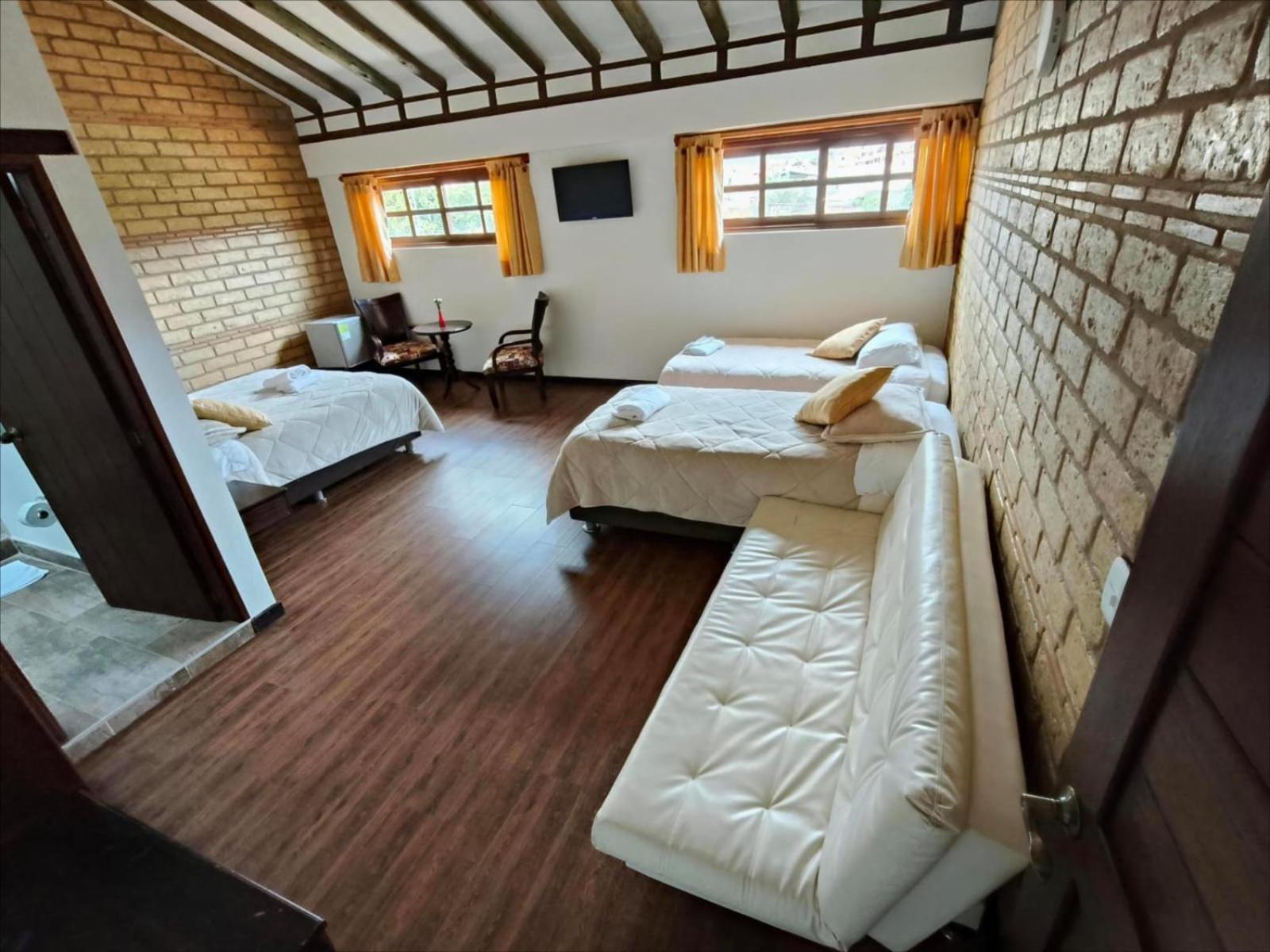 San Luis Ng Hotel Sáchica